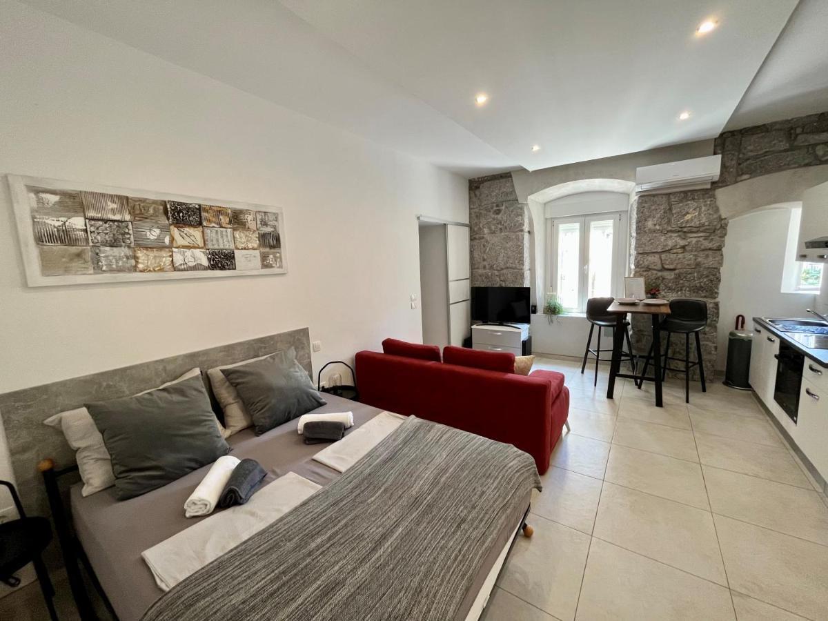 Plaza Teatro & Piazzale Teatro Appartement *