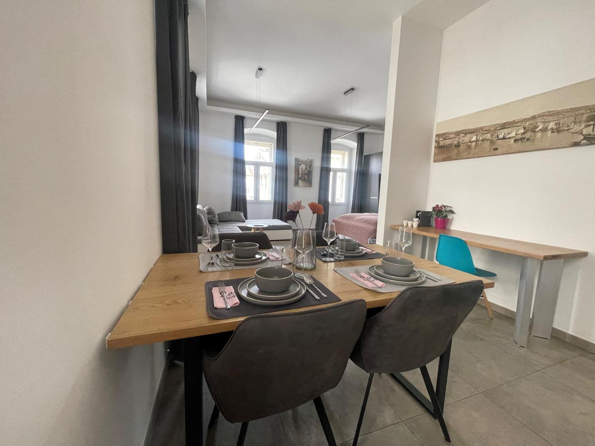 Plaza Teatro & Piazzale Teatro Appartement *
